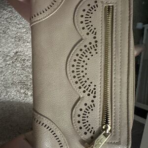 Jessica Simpson wallet
